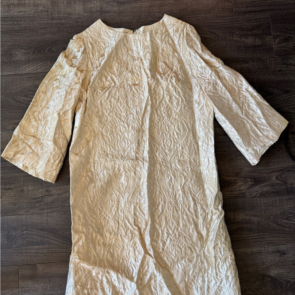 Elegant Gold Long Sleeve Dress - Picture 2 of 5